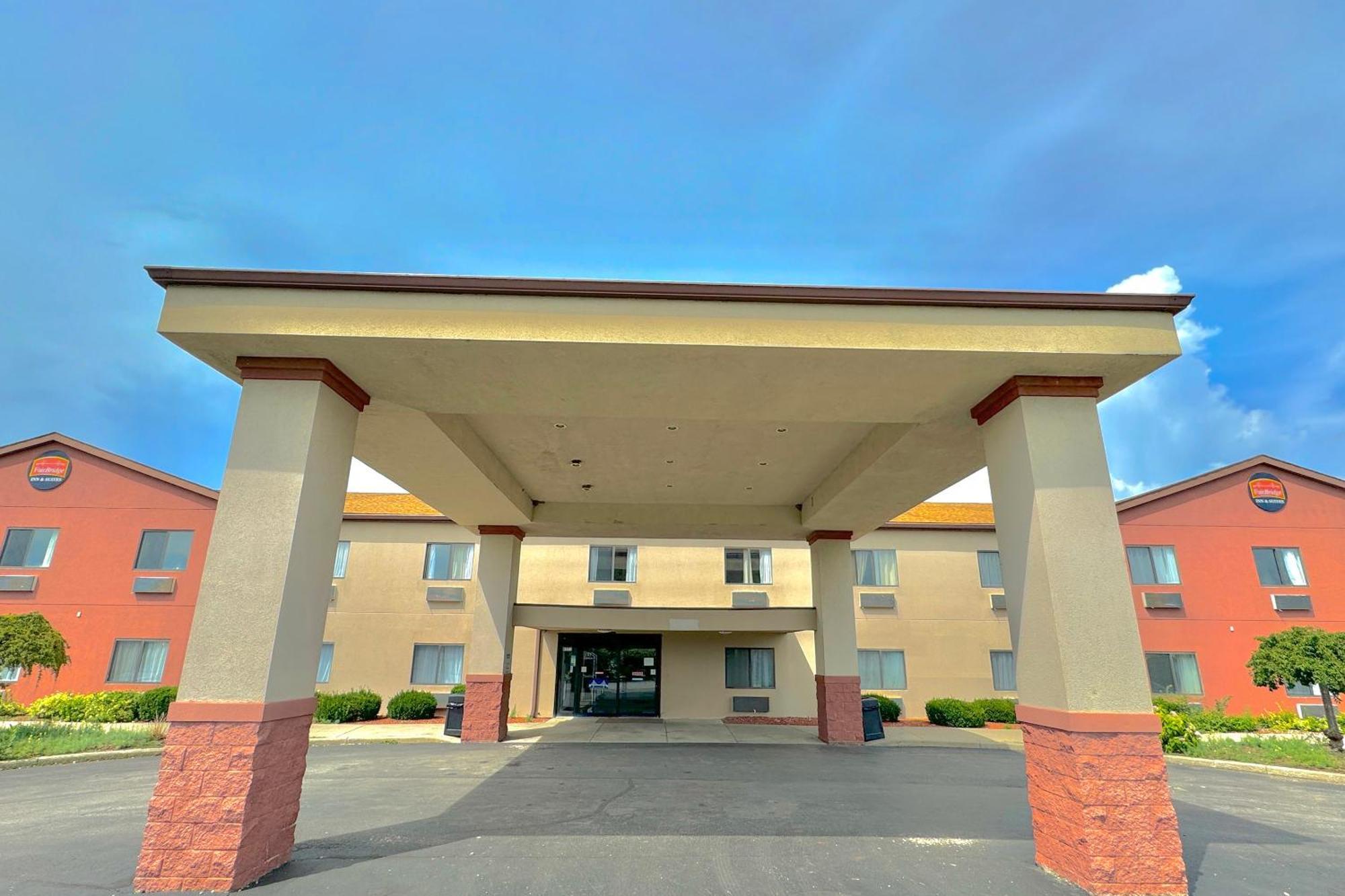 Fairbridge Inn & Suites Batavia-Darien Amusement Park Exteriér fotografie